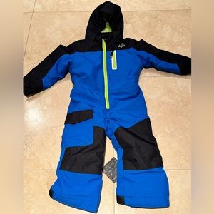 4T Jupa snowsuit (one piece)